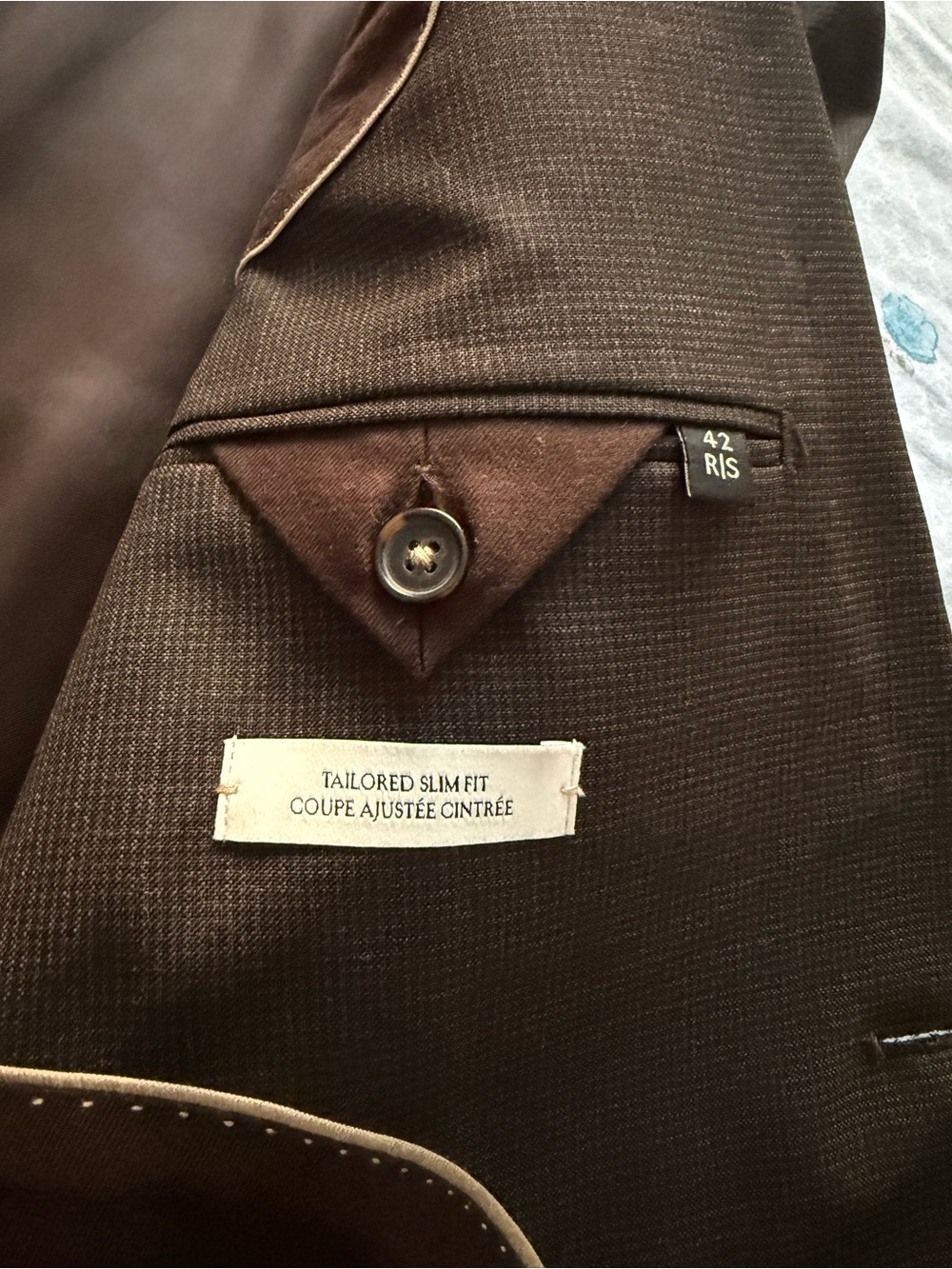 Banana Republic Men's Brown Two-Button Suit Jacket - Picture 5 of 6